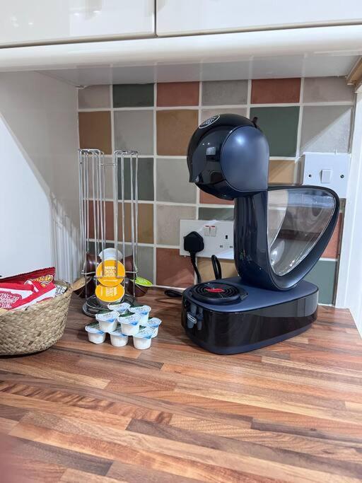 Spacious 3 Bed Flat - Beach Nearby - No Pets Southend-on-Sea Eksteriør bilde